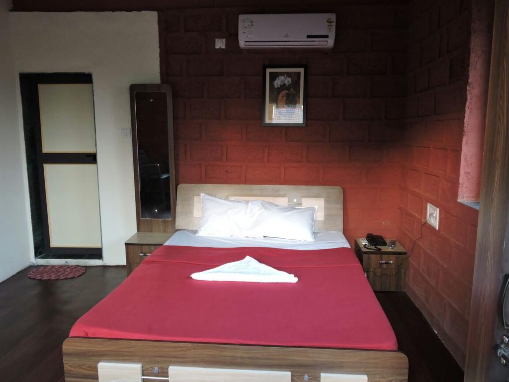 Prathamesh Resort Murūd Buitenkant foto